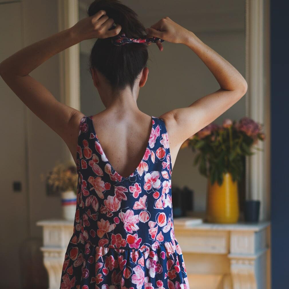 Nêge Paris - Robe jour nuit bleu rouge rose en 100% tencel lyocell certifié oeko-tex