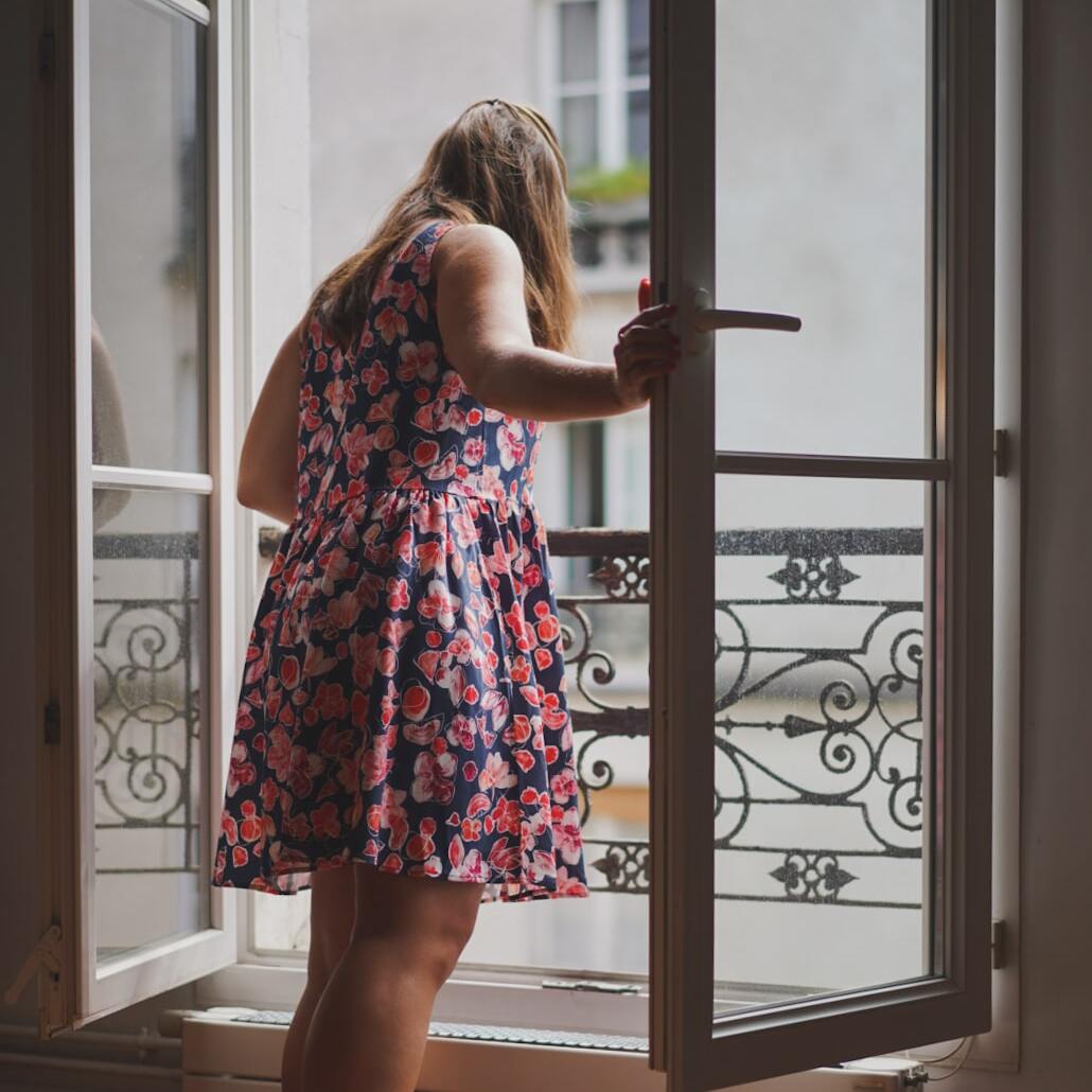 Nêge Paris - Robe jour nuit bleu rouge rose en 100% tencel lyocell certifié oeko-tex