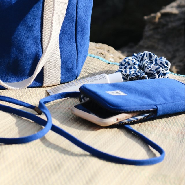Pochette pour téléphone BILL, bleu électrique, coton bio 4