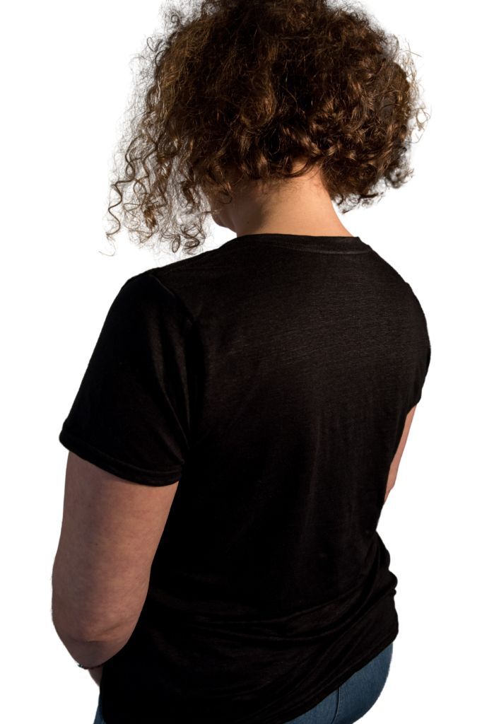 T-shirt en lin bio noir fabriqué en Normandie 5