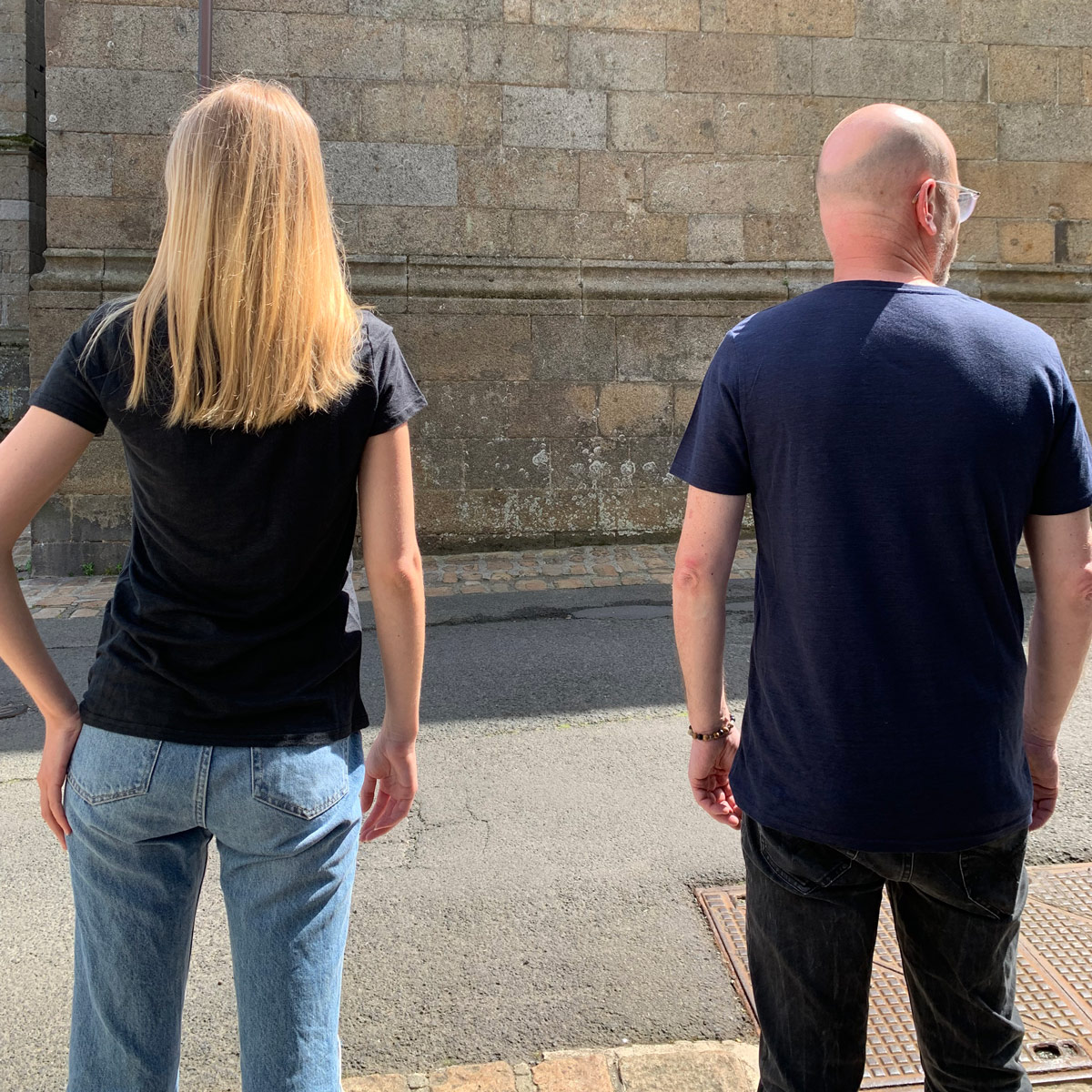 T-shirt en lin bio bleu marine fabriqué en Normandie 7