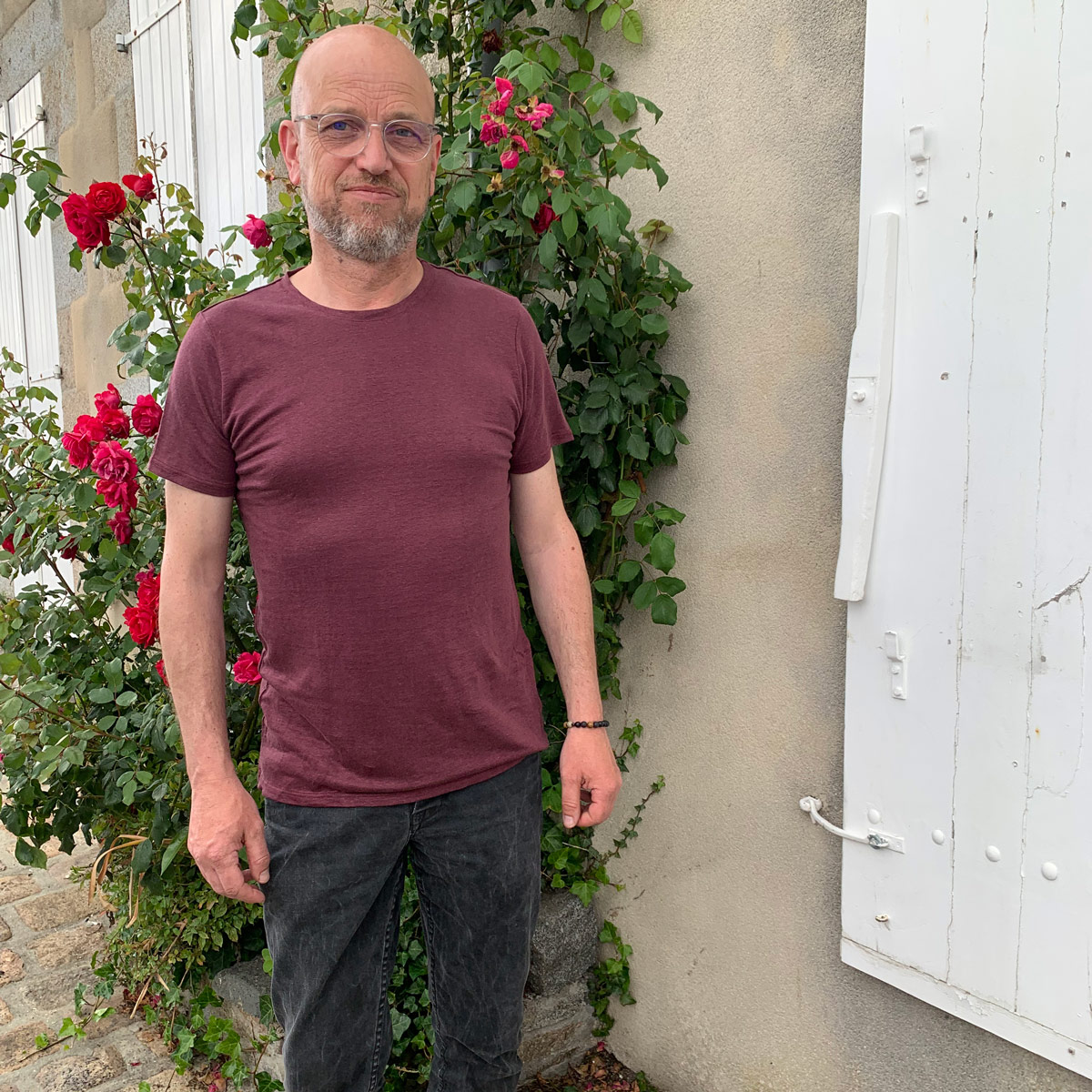 T-shirt en lin bio bordeaux fabriqué en Normandie 3