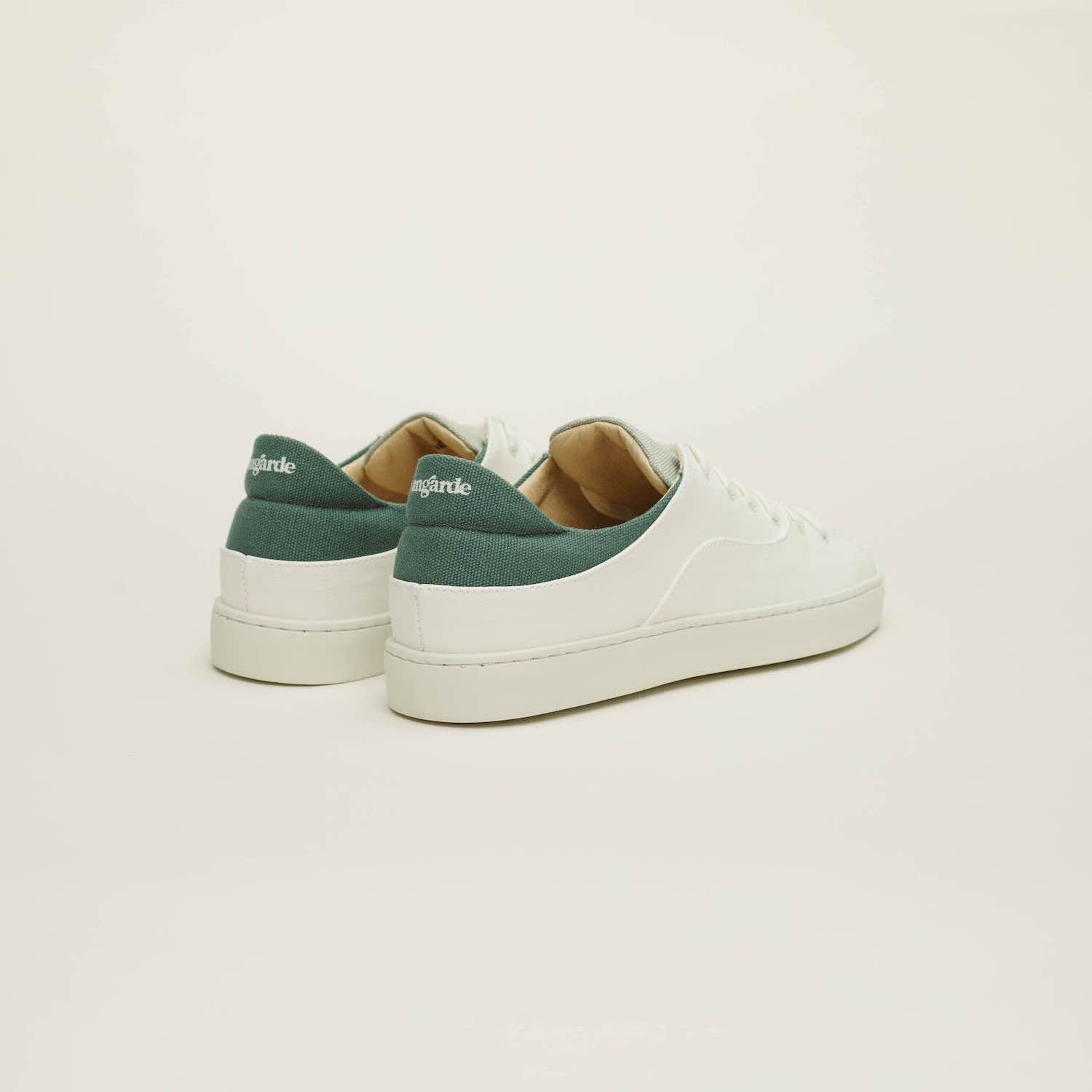 La basket After Surf en "cuir" de raisin, blanc canard 2