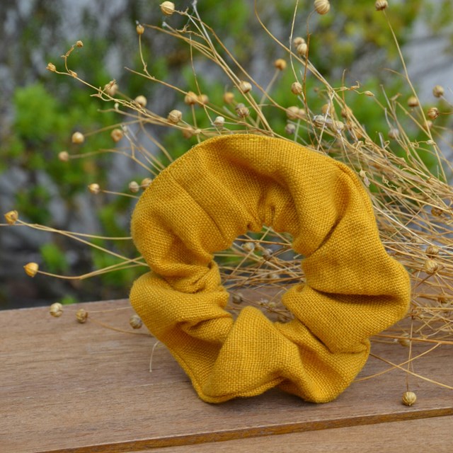 Chouchou en lin jaune