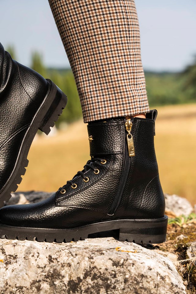 bottines noires à lacets recyclé avec un talon de 3,5 cm