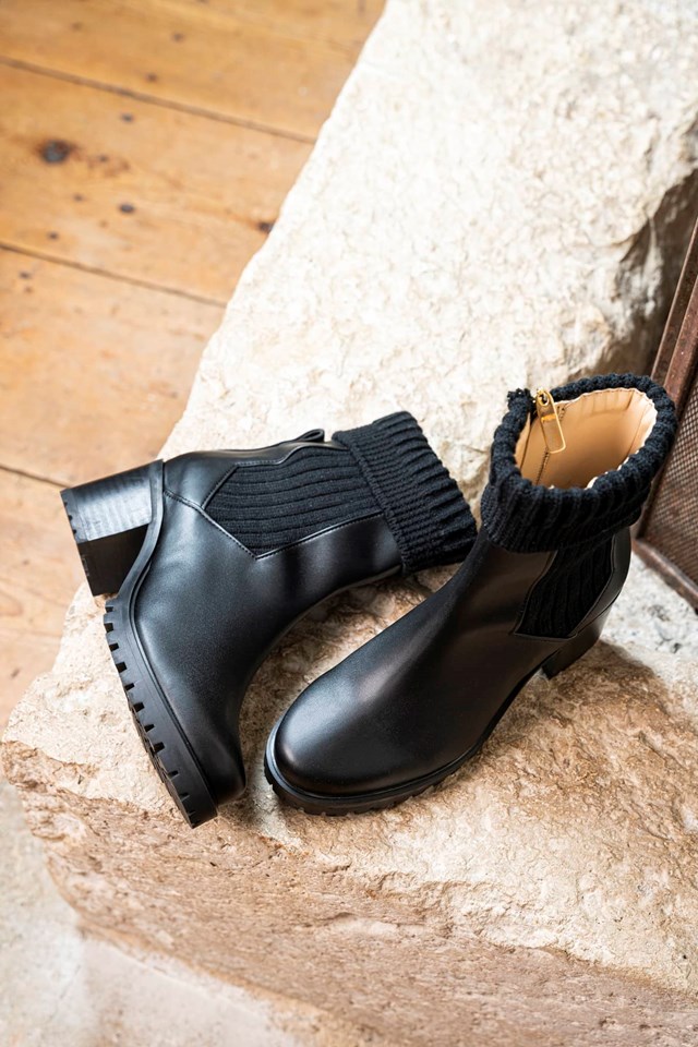 bottines à talons noires recyclées avec un talon de 6 cm