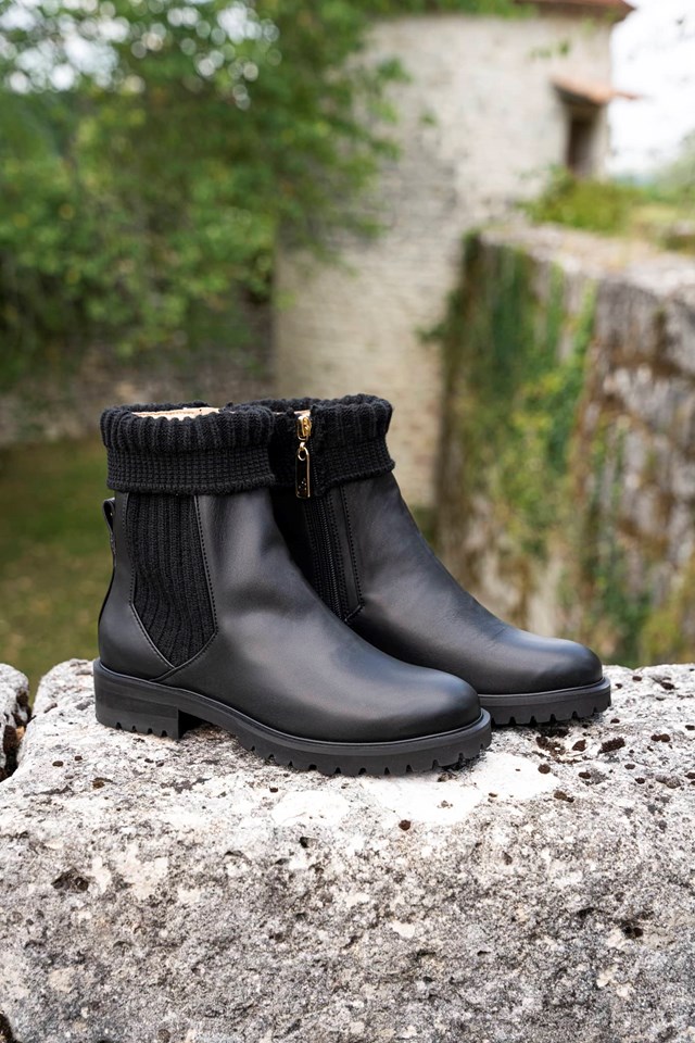 bottines noires vegan avec un talon de 3,5 cm