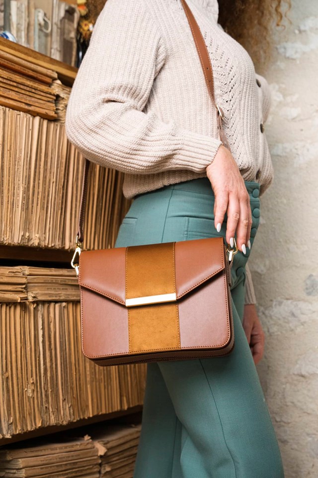 sac à bandoulière camel recyclé