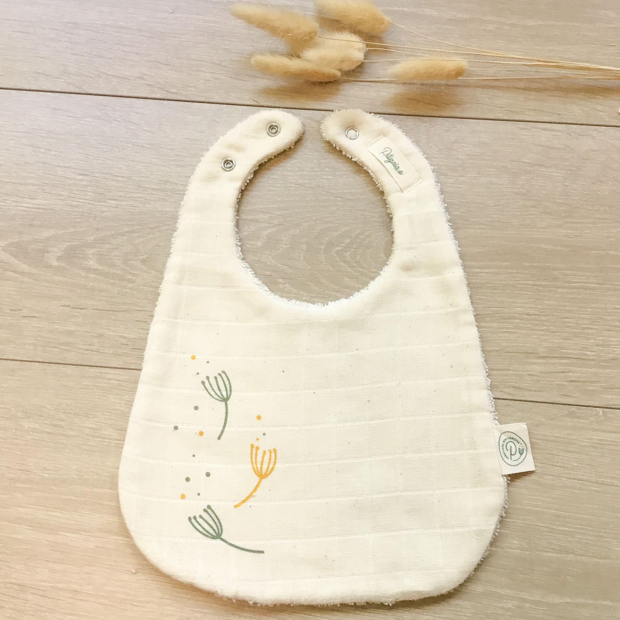 Bavoir en coton bio certifié GOTS Pitigaïa écru