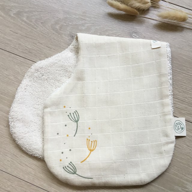 Bavoir d'épaule en coton bio certifié GOTS Pitigaïa écru