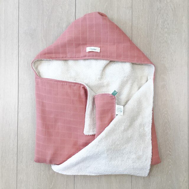 Cape de bain 0-5 ans en coton bio certifiée GOTS Pitigaïa terra-cotta