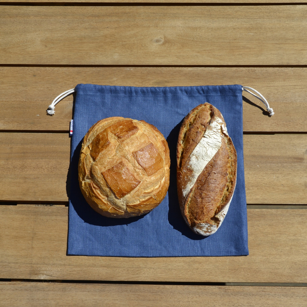 Sac à pain Les extra-ordinaires Le Gourmand bleu marin avec deux pains