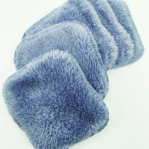 5 Lingettes démaquillantes 10*10 cm