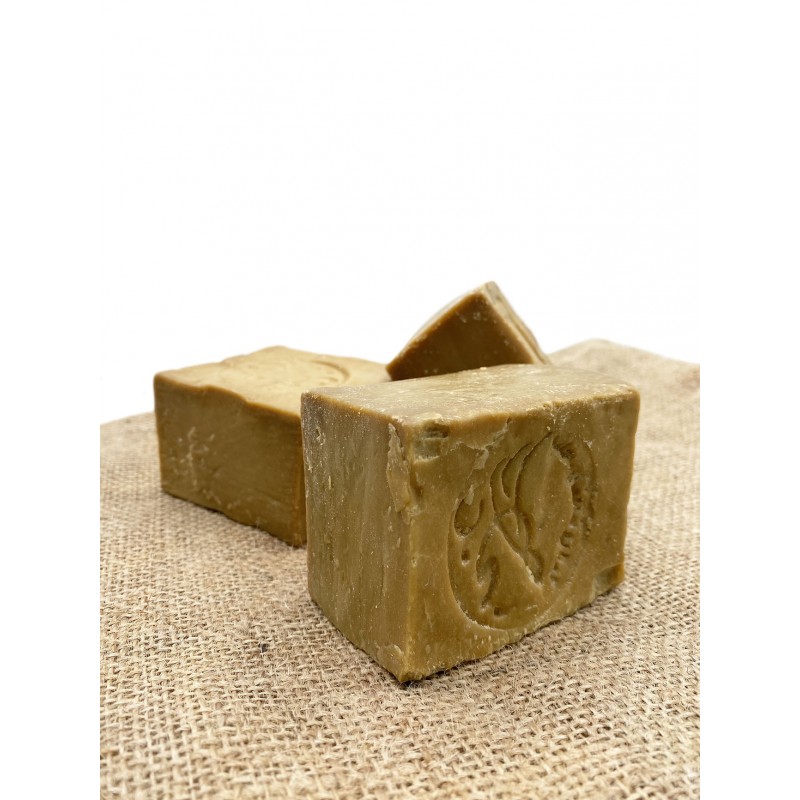 savon d'Alep à base d'huile de baies de laurier