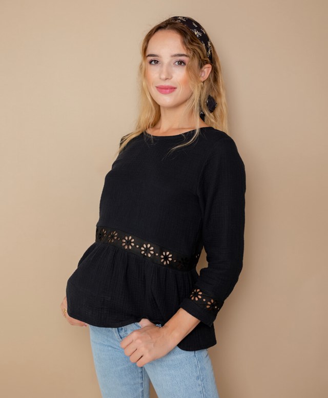 Blouse noire broderie anglaise en gaze de coton biologique GOTS - Robine