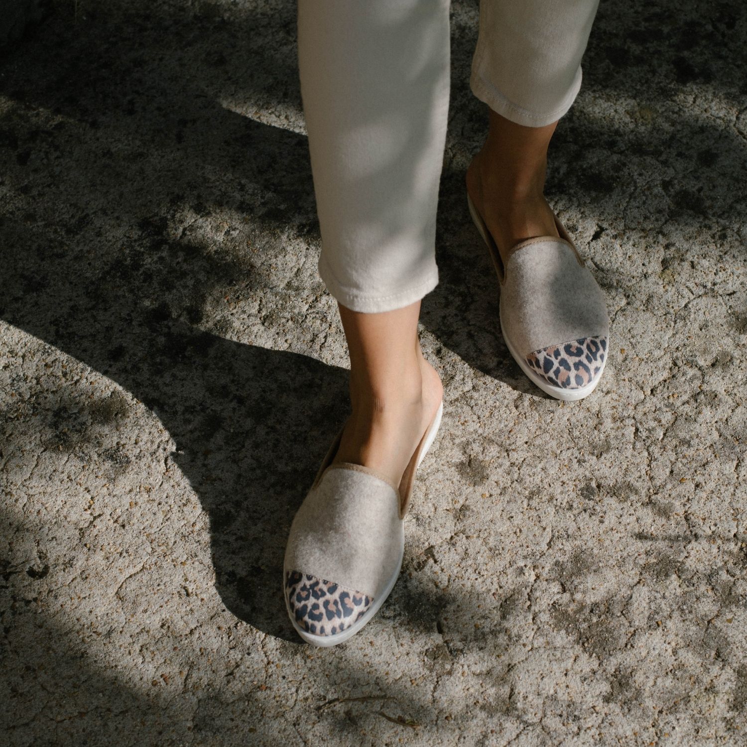 La mule en laine recyclée, beige léopard 5
