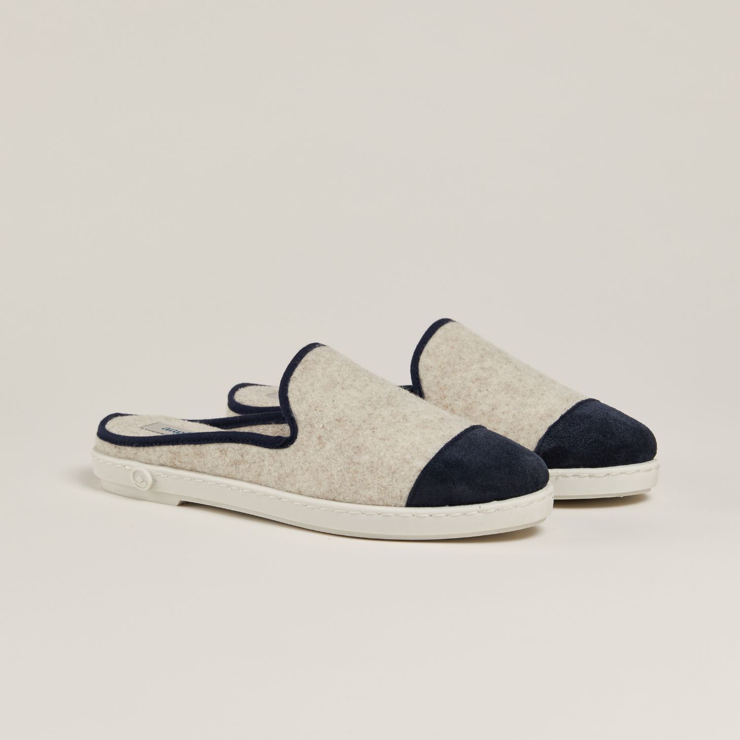 La mule en laine recyclée, beige marine 2