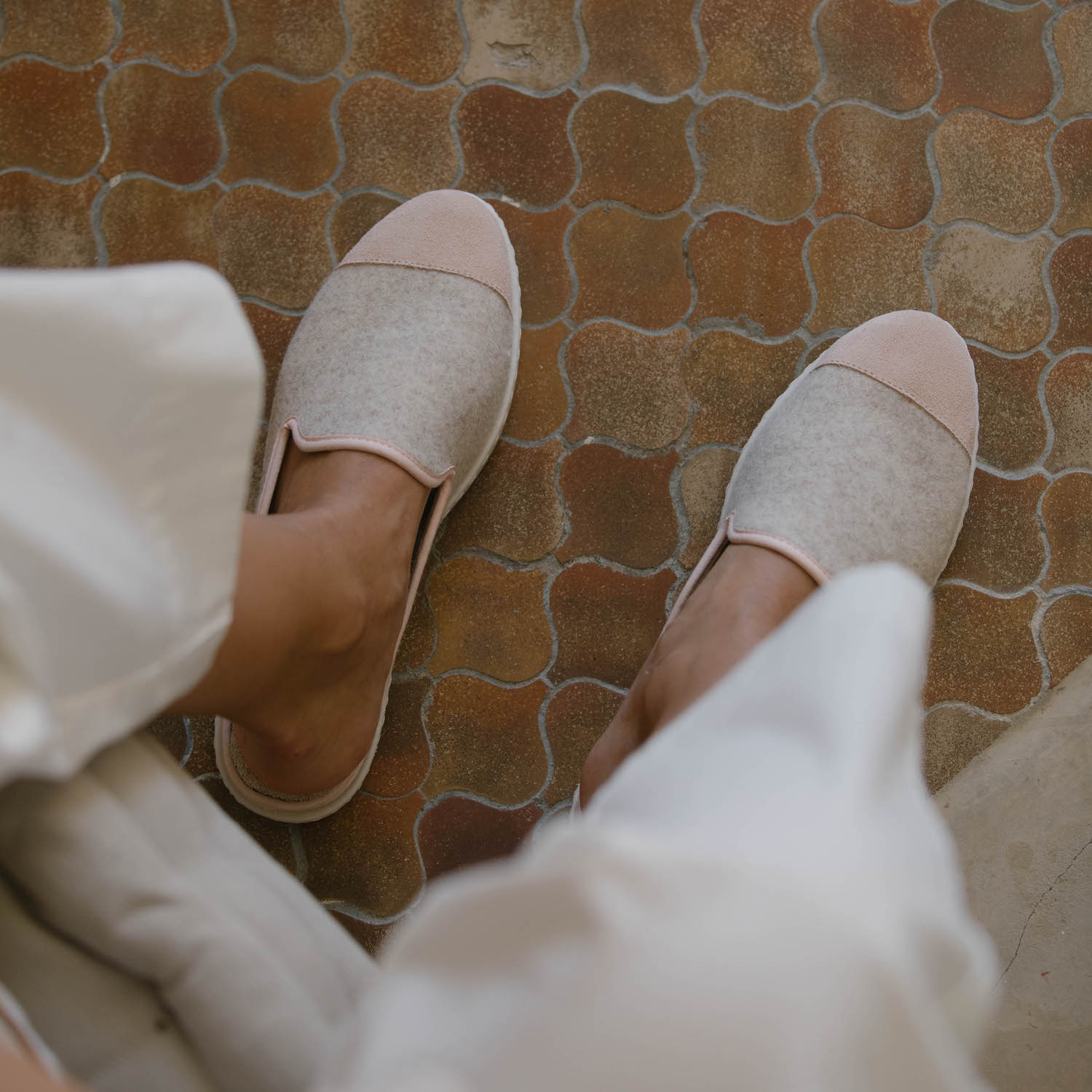 La mule en laine recyclée, beige rose pâle 5