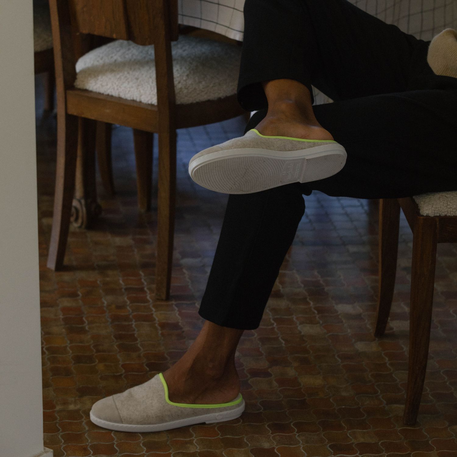 La mule en laine recyclée, beige jaune fluo 5