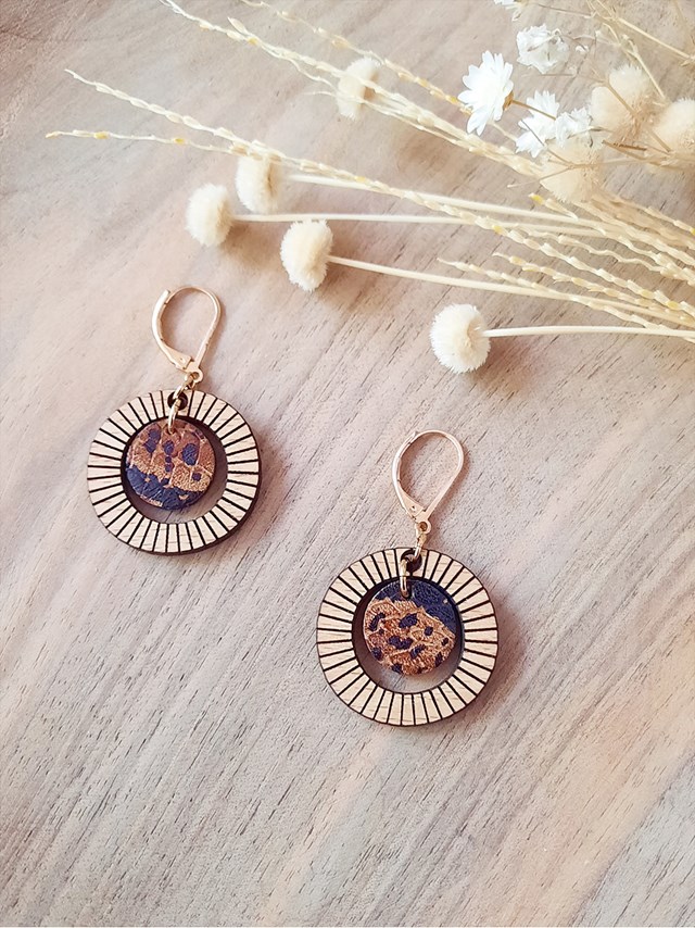 Boucles d'oreilles en bois et cuir BULLE Caramel 2
