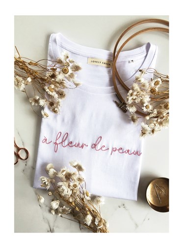 T-shirt À FLEUR DE PEAU