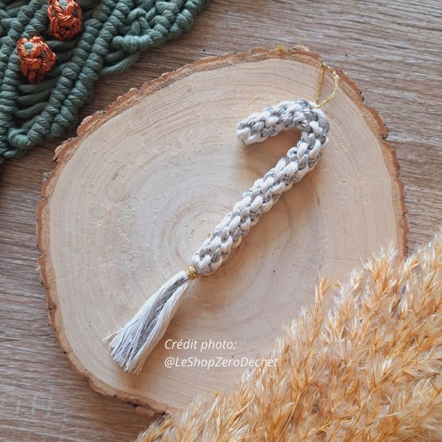 Candy, le sucre d’orge macramé Fait Main, en France - Couleur argentee