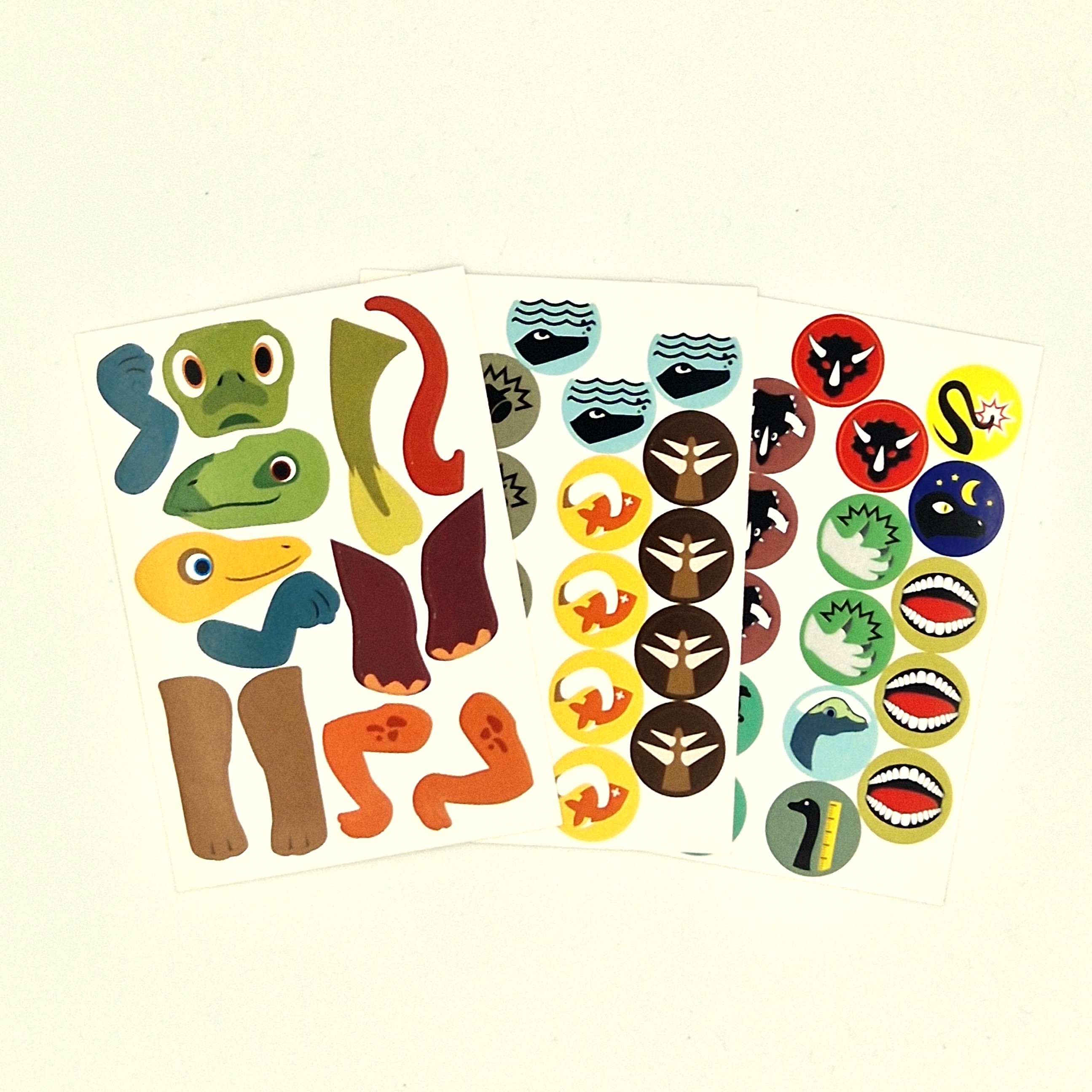 Super Bataille le jeu de bataille créatif à personnaliser avec des autocollants