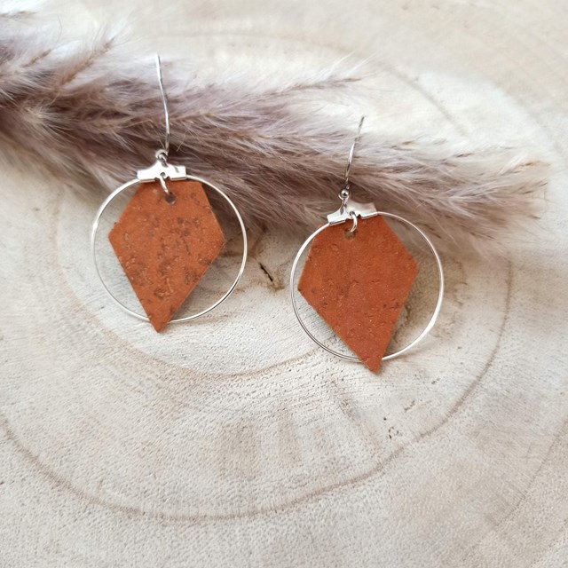 Boucles d'oreilles vegan en liège ou cuir de pomme, Zélie - Idée cadeau 4