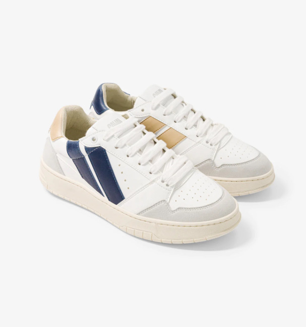 Baskets asymétriques dans les couleurs beiges et bleus, végan, lacets blancs, logo à l'arrière