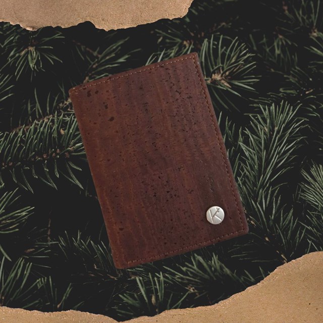 Portefeuille homme vegan en liège marron Sam, idée cadeau homme originale 14