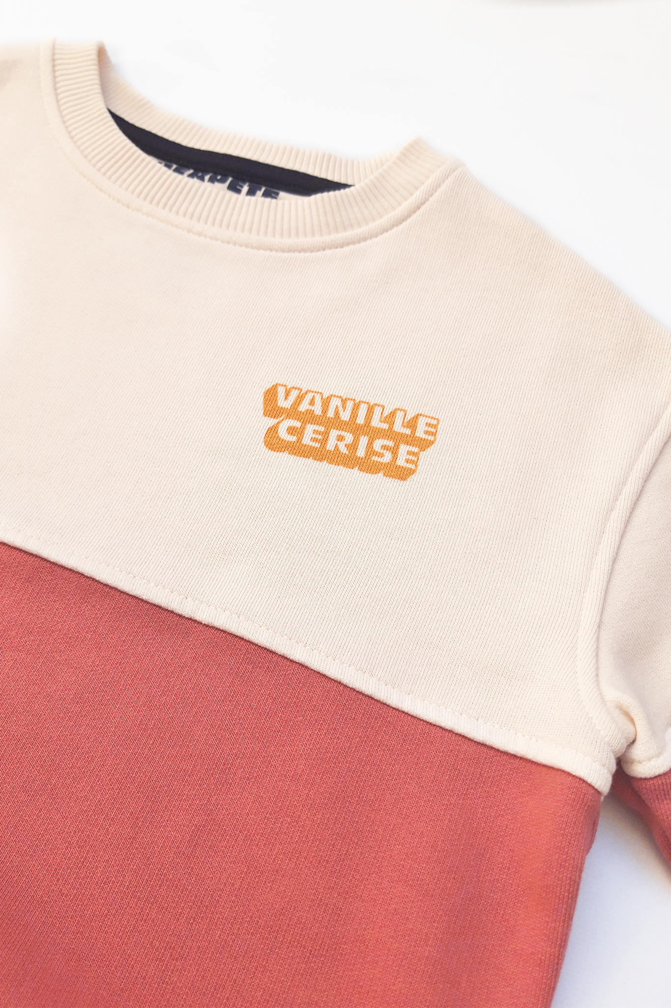 Sweat Bigoût vanille/cerise 3