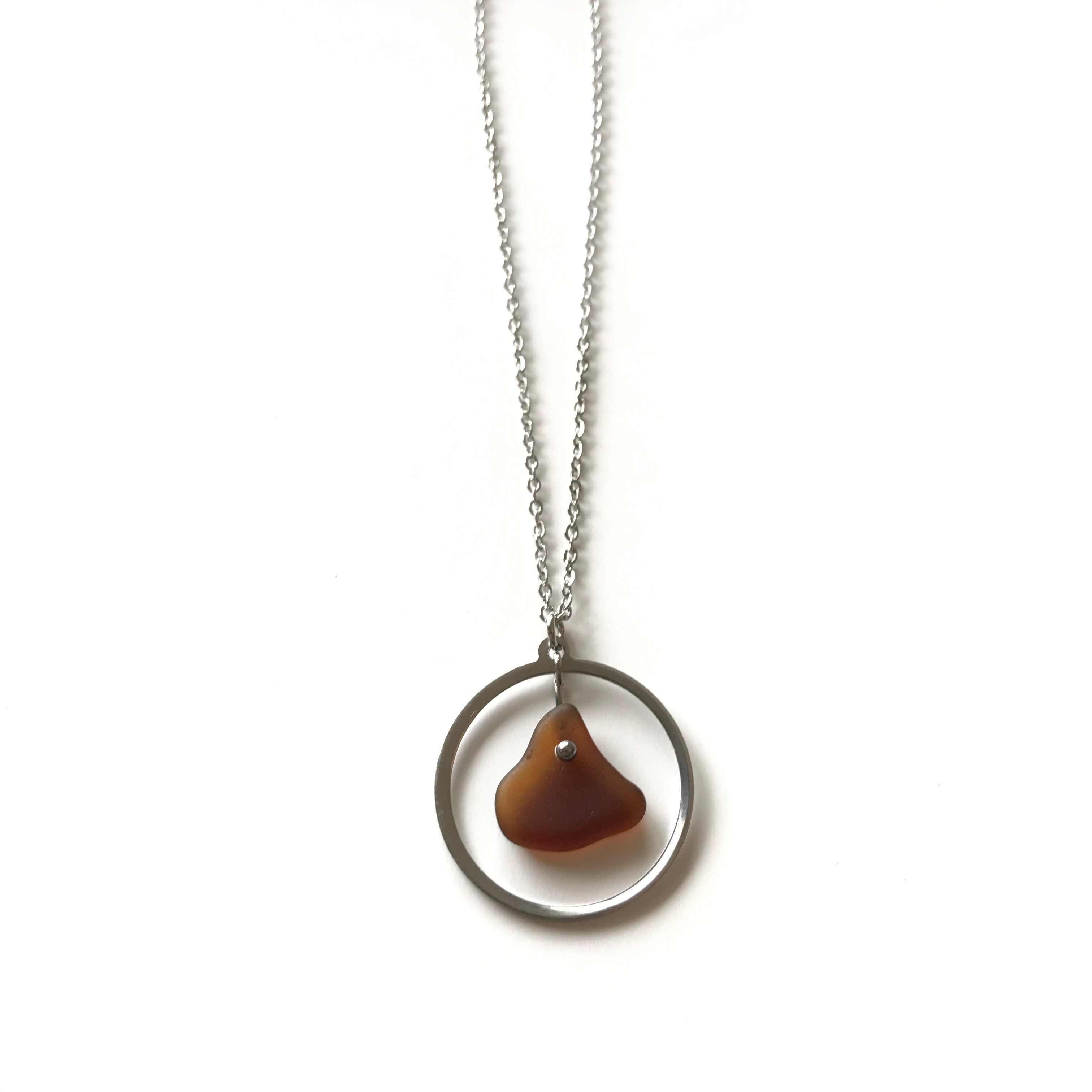 Collier ATOLL en verre de mer Ambre foncée 3