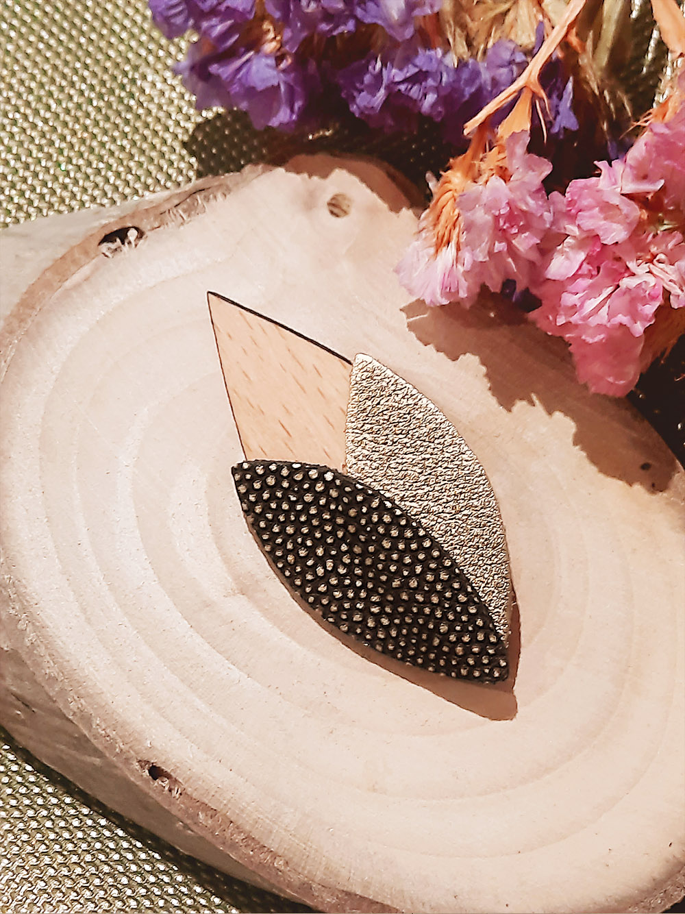 Broche en bois TULIPE Olive 5