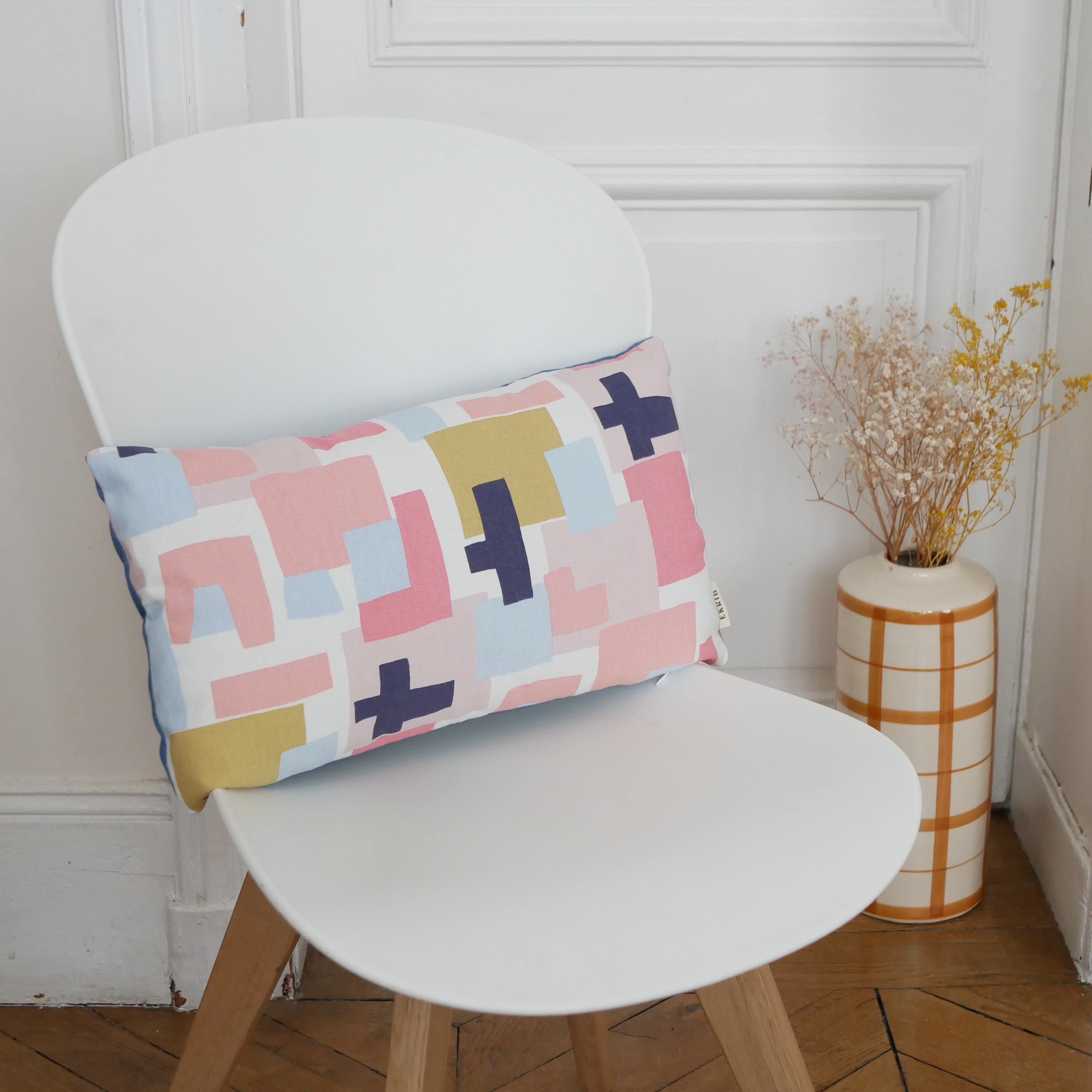 Coussin décoratif vitaminé fabriqué en France par Ekrin