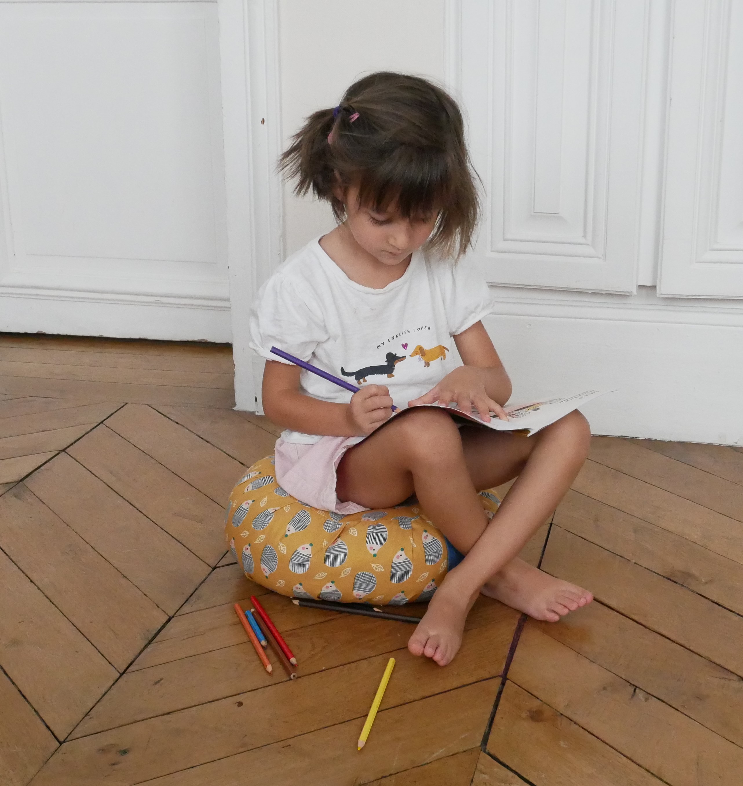 Mini zafu coussin de méditation et yoga enfant lifestyle Ekrin