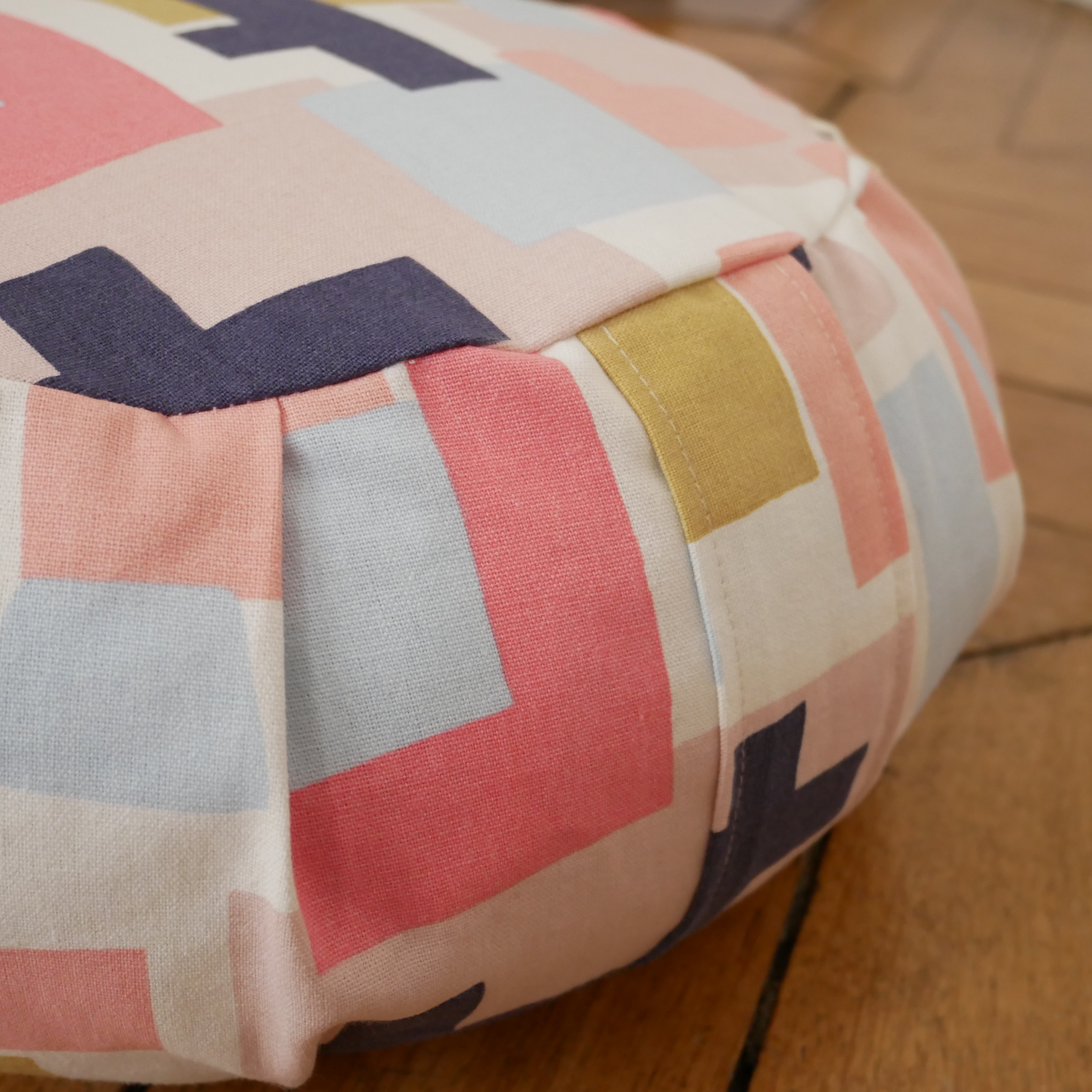 Zafu coussin de méditation vitaminé avec poignée