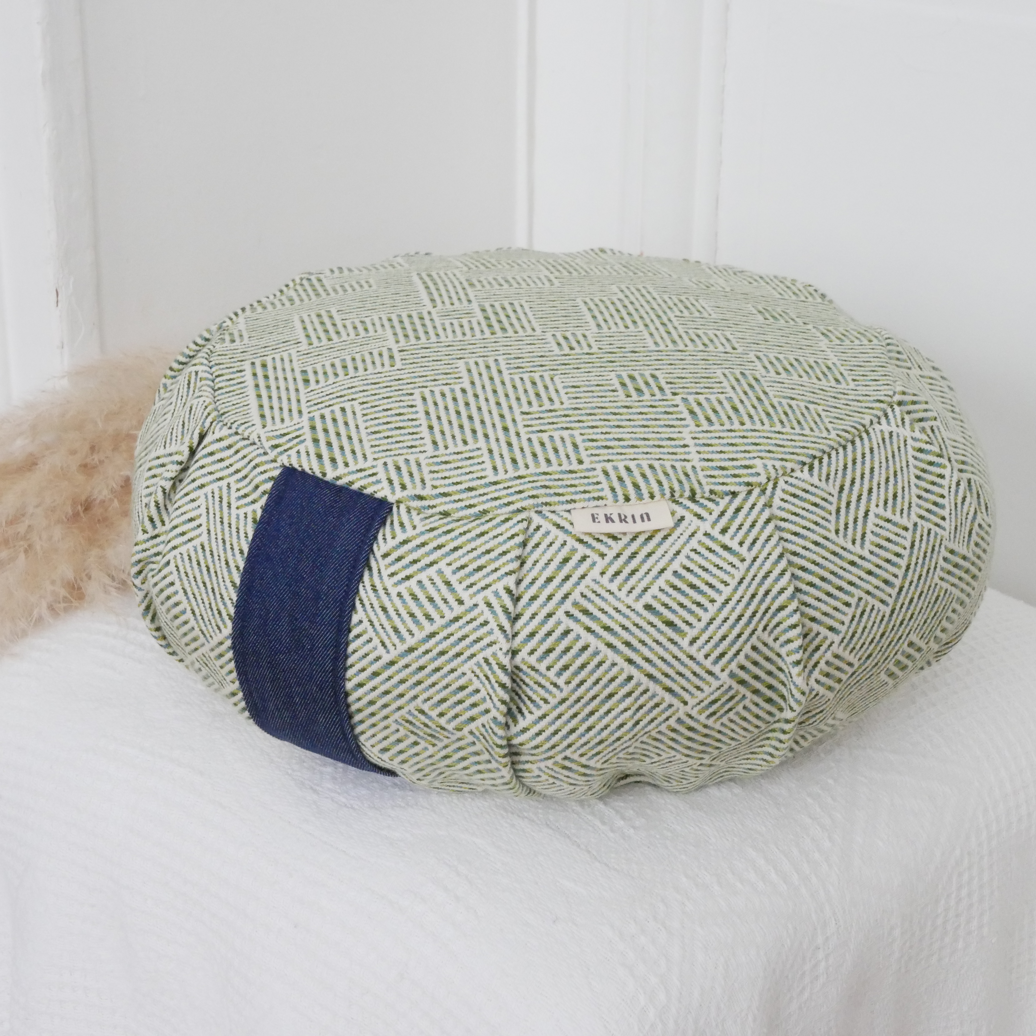Zafu coussin de méditation et yoga boréal confectionné en France