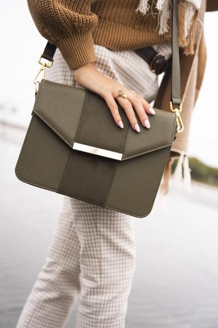 sac kaki à bandoulière réglable avec trois compartiments de rangement, style bi-matière