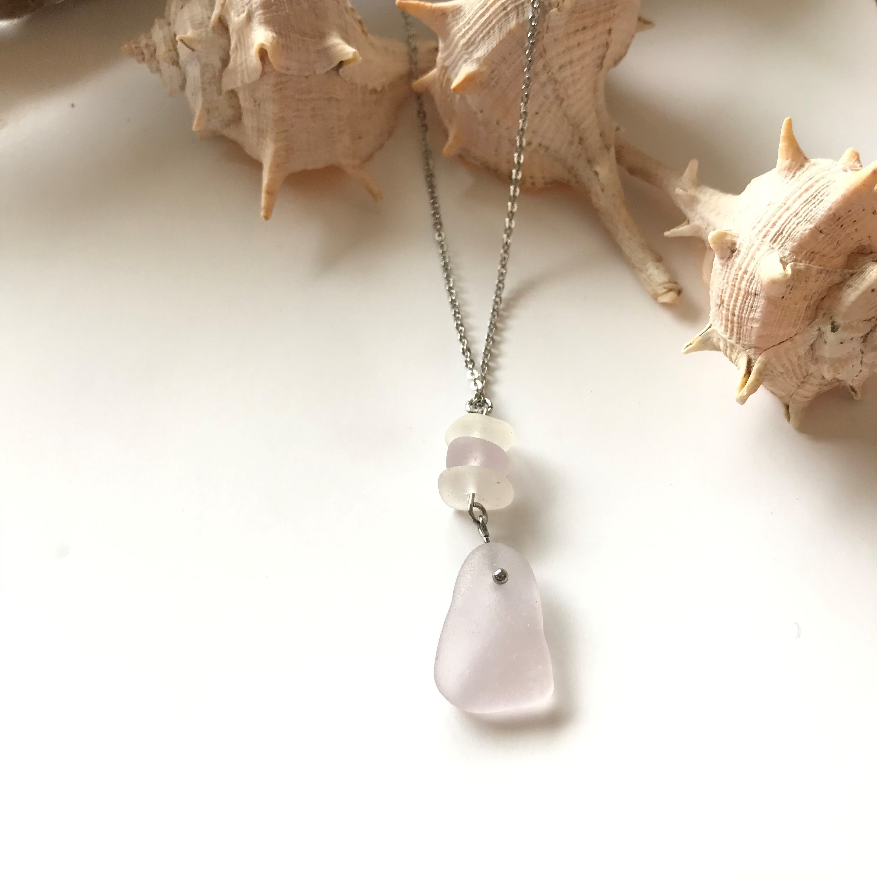 Collier PRESQU'ÎLE Rose parme en verre recyclé 4