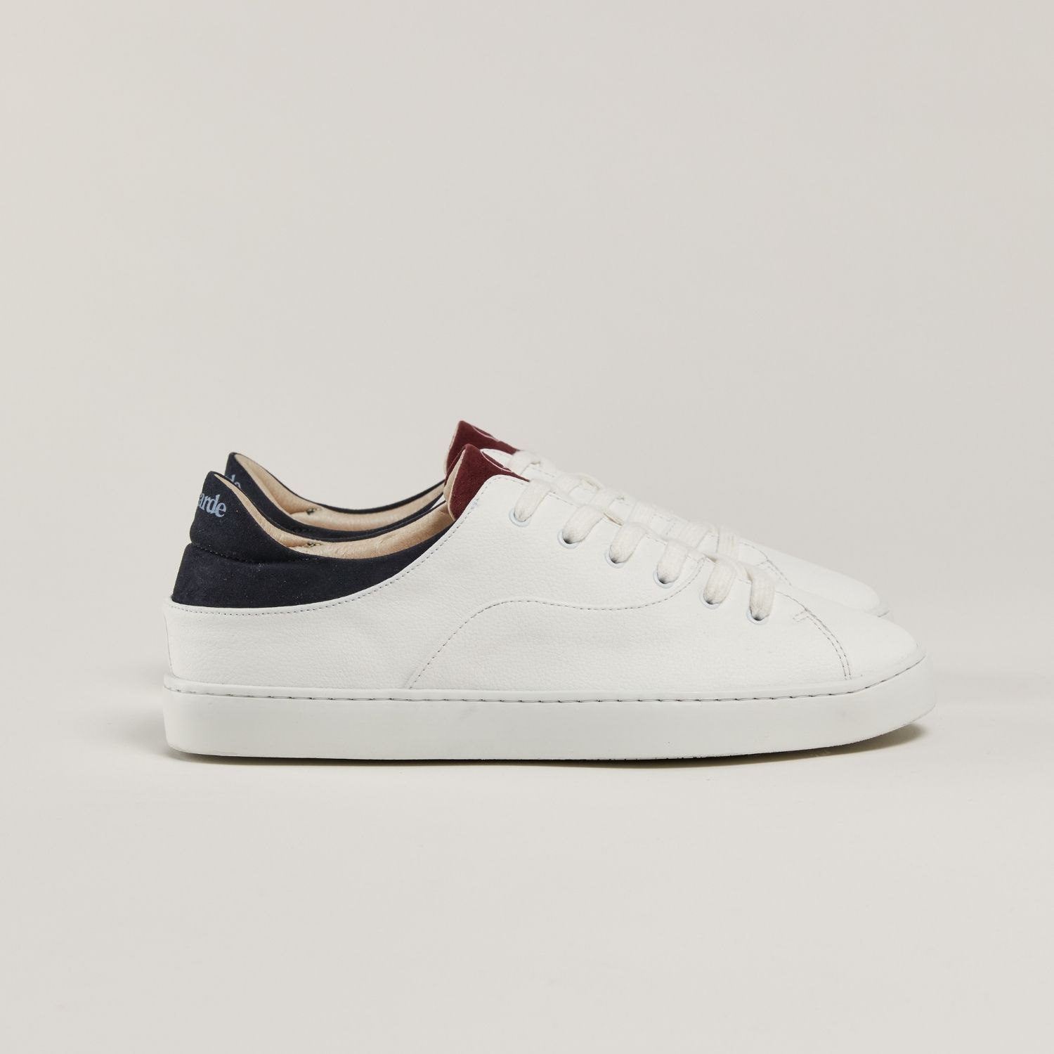 La basket After Surf en "cuir" de raisin, blanc marine bordeaux 3