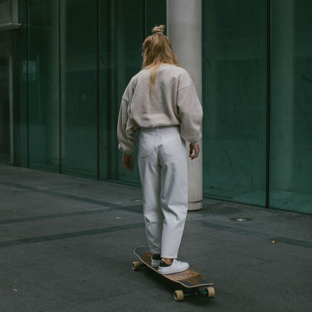 La basket After Surf en "cuir" de raisin, blanc kaki 6