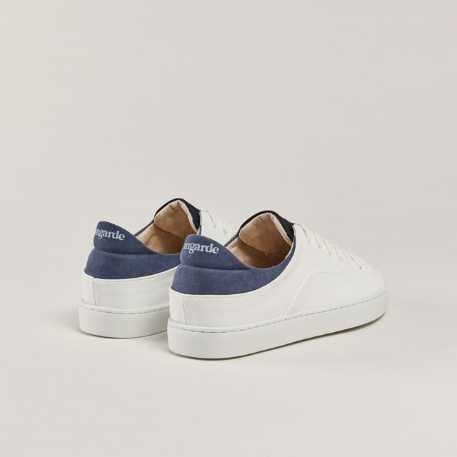 La basket After Surf en "cuir" de raisin, blanc jeans 2