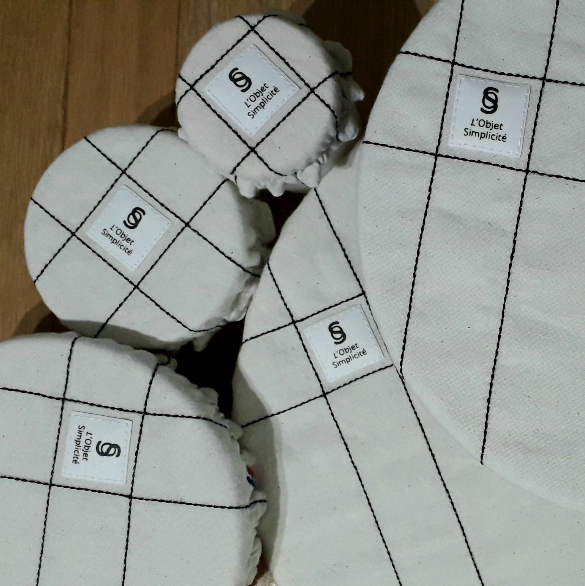 Couvre-plat / Noir brodé 3