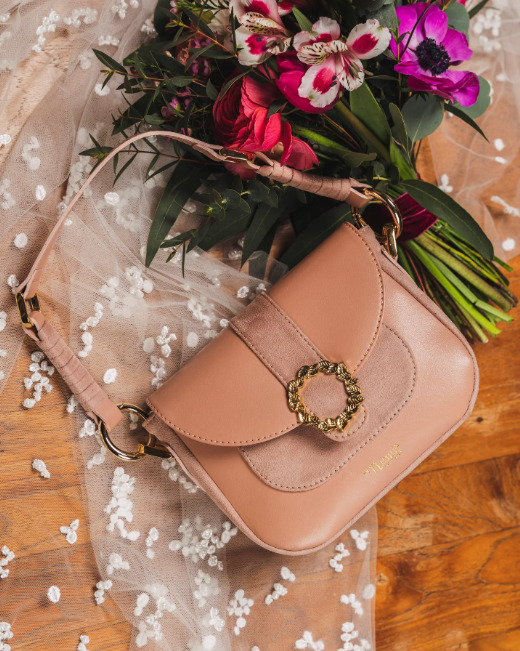 sac bandoulière rose poudré en matières écoresponsables, bandoulière de 207 cm