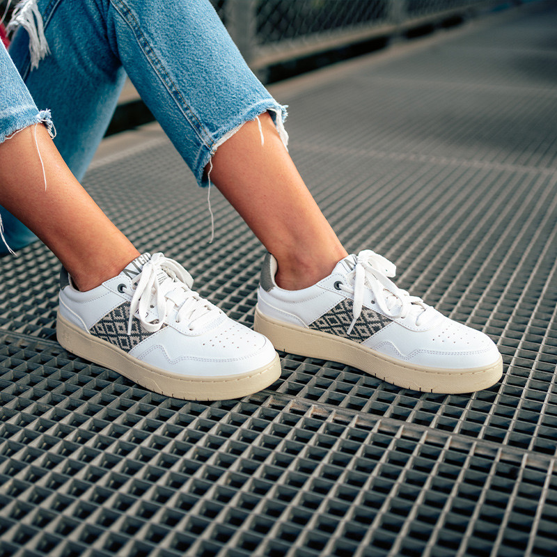 Sneakers rétro en cuir blanc - N’go 6