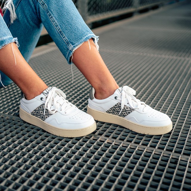 Sneakers rétro en cuir blanc - N’go 6