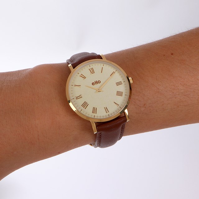 Montre Vintage Marron Portée