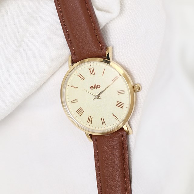 Montre Vintage Marron A Plat