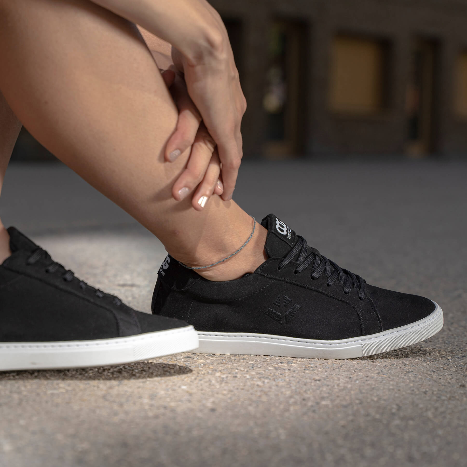 Sneaker vegan noir Winton Femme 5