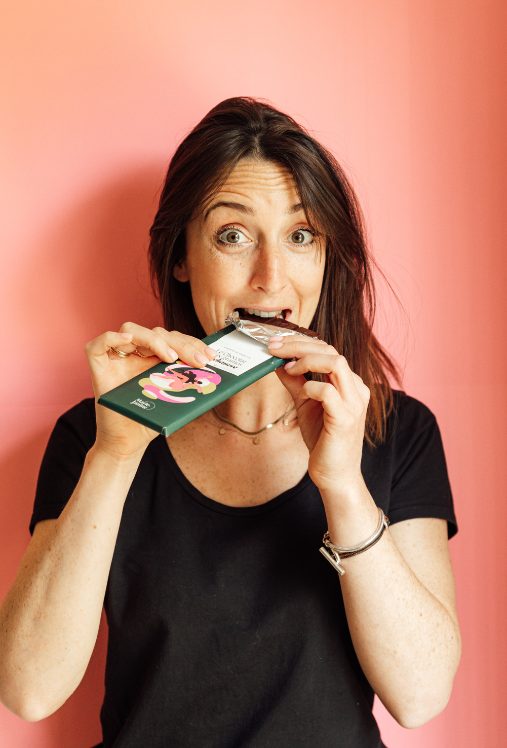 Chocolat noir aux graines de chanvre BIO 5